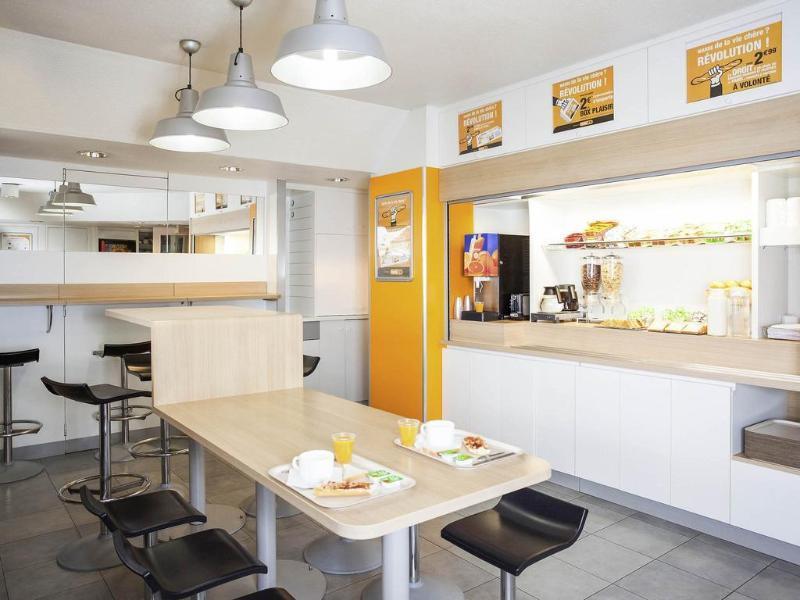 Hotelf1 Montauban Exterior foto