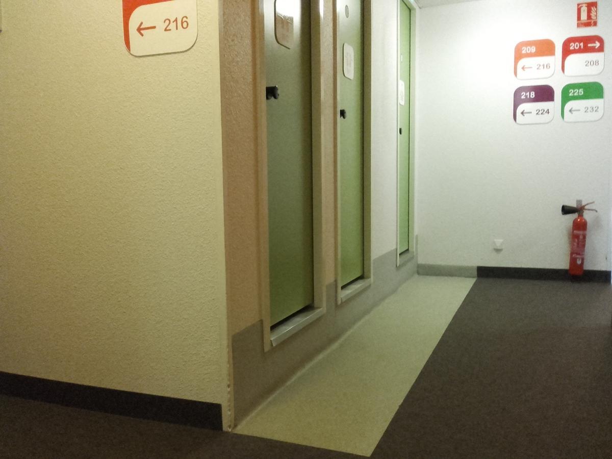 Hotelf1 Montauban Exterior foto